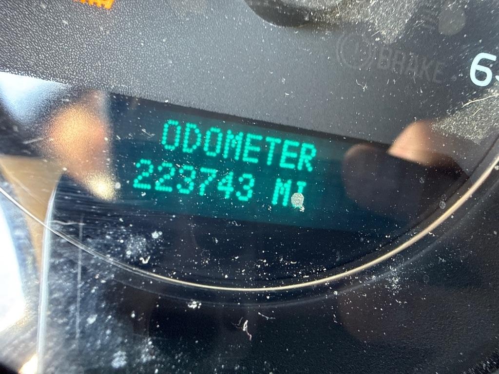Chevrolet Suburban LS 1500 4WD 2008
