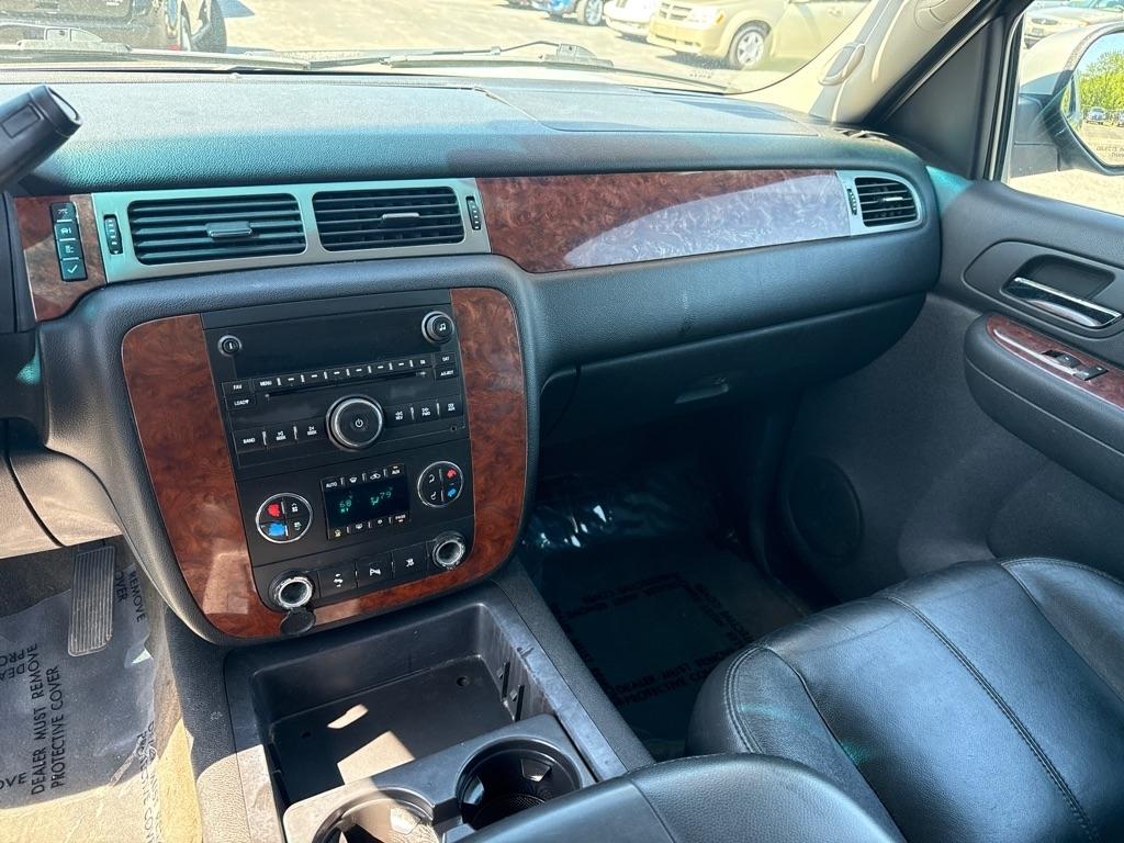 Chevrolet Suburban LS 1500 4WD 2008