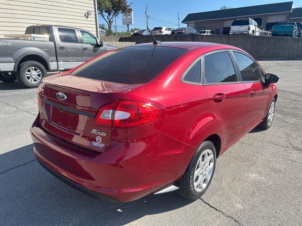 Ford Fiesta SE Sedan 2013