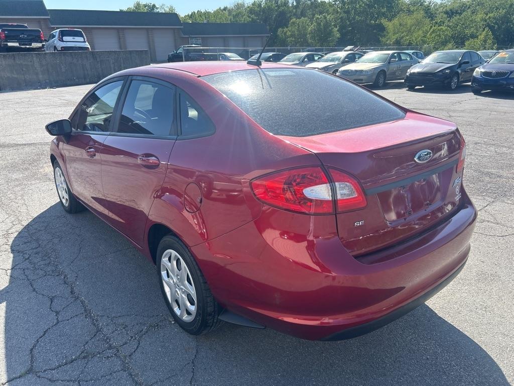 Ford Fiesta SE Sedan 2013