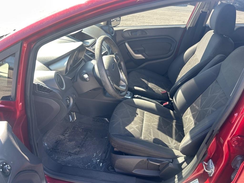 Ford Fiesta SE Sedan 2013