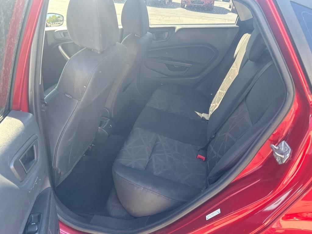 Ford Fiesta SE Sedan 2013