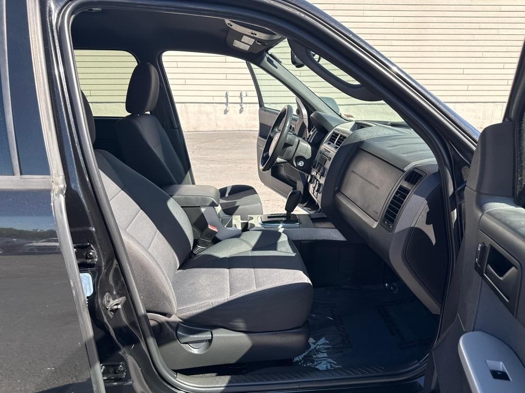 Ford Escape XLT 4WD 2011