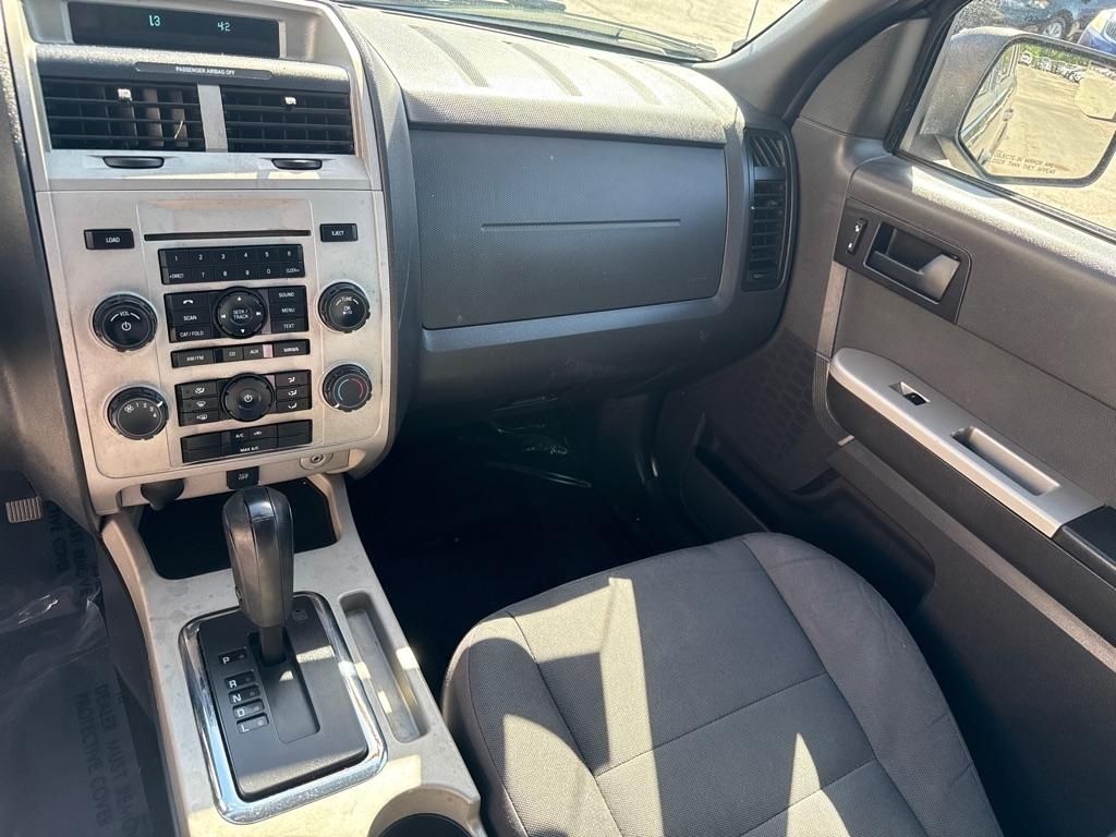 Ford Escape XLT 4WD 2011