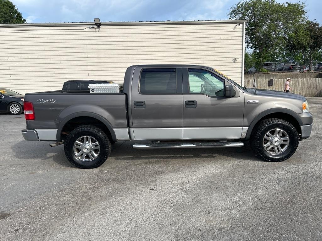 Ford F-150 XLT SuperCrew 4WD 2006