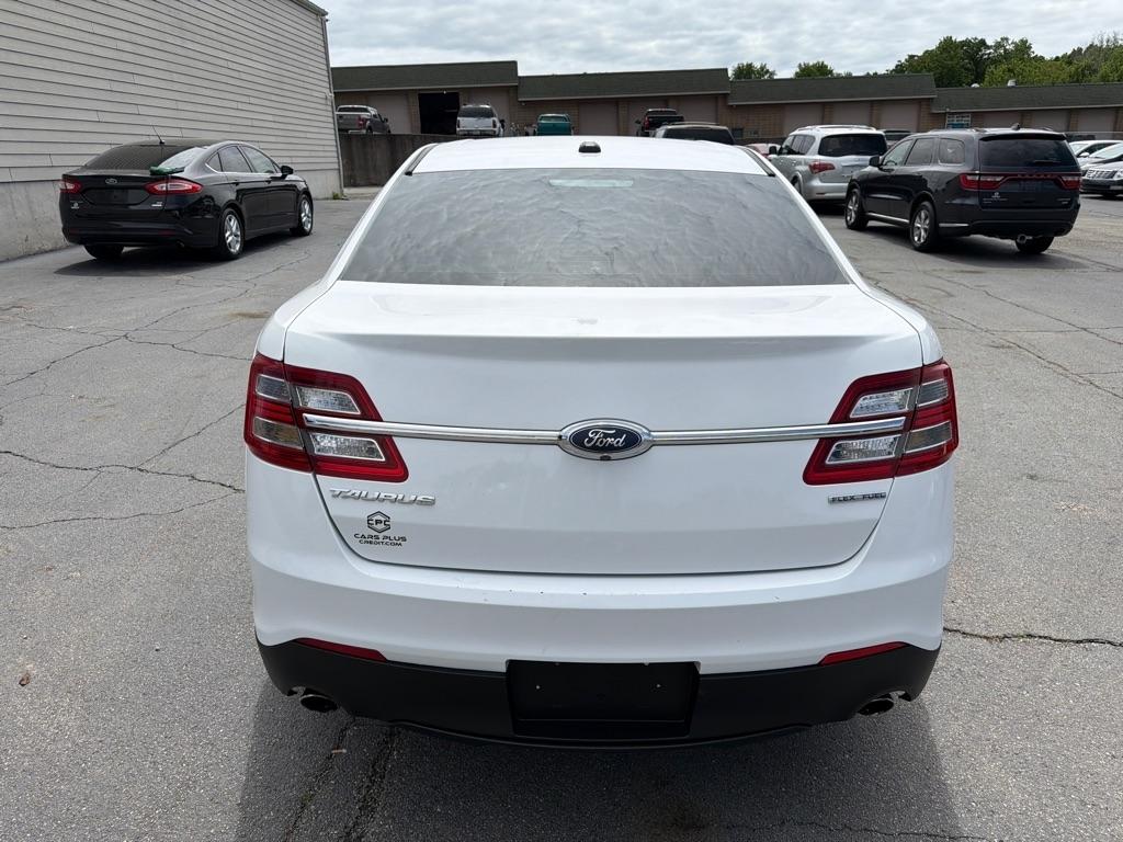 Ford Taurus SE FWD 2018