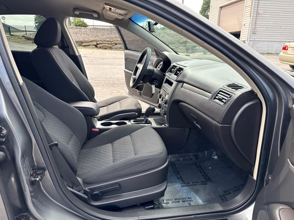 Ford Fusion SE 2010