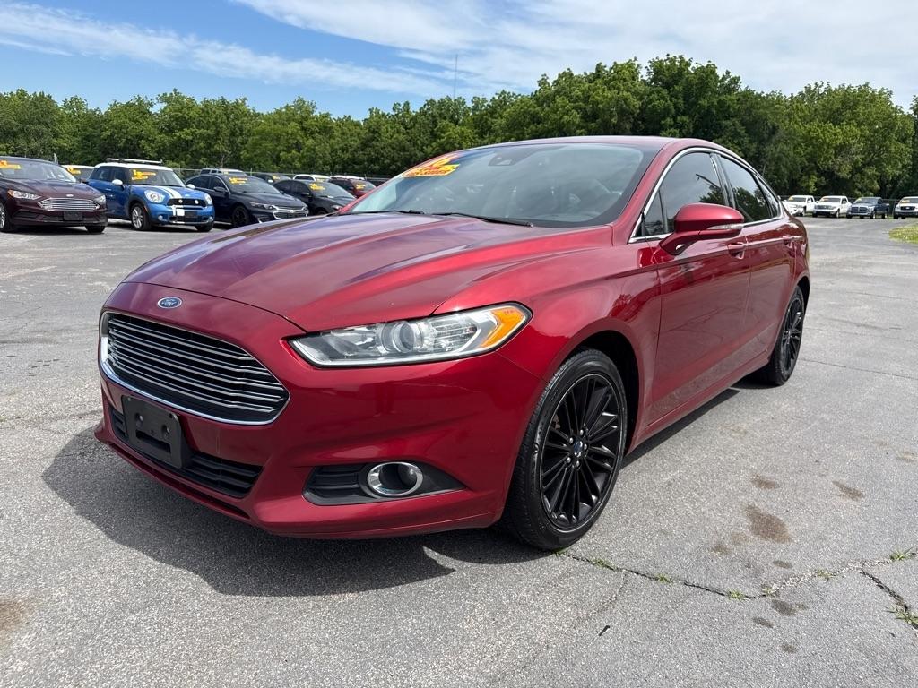 Ford Fusion SE 2016