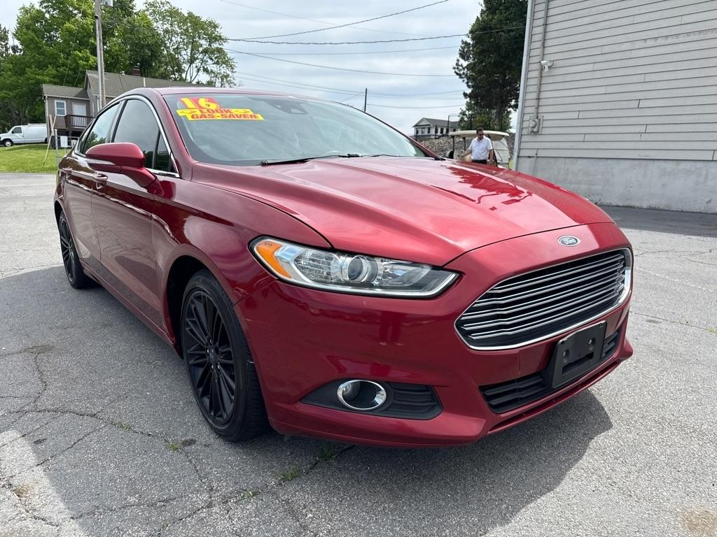 Ford Fusion SE 2016