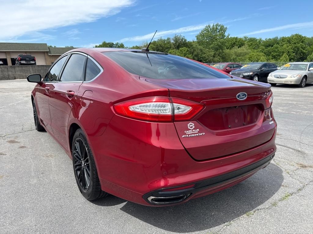 Ford Fusion SE 2016