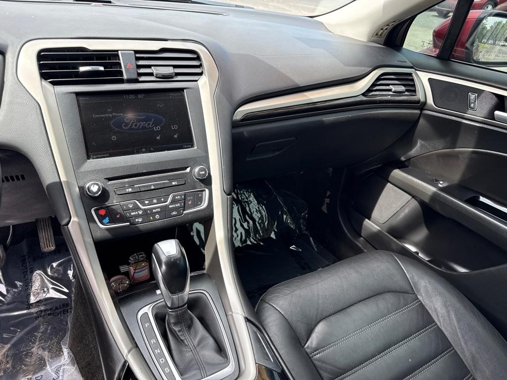 Ford Fusion SE 2016