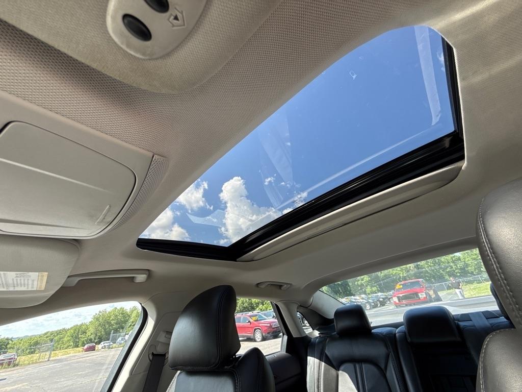 Lincoln MKZ FWD 2013