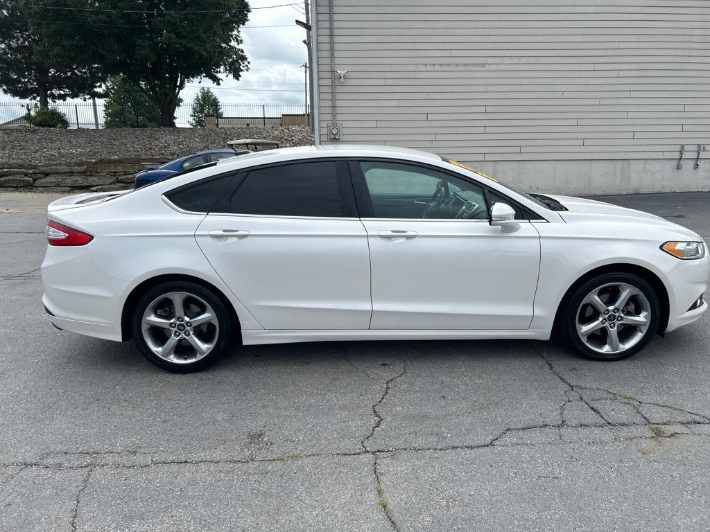 Ford Fusion SE 2013