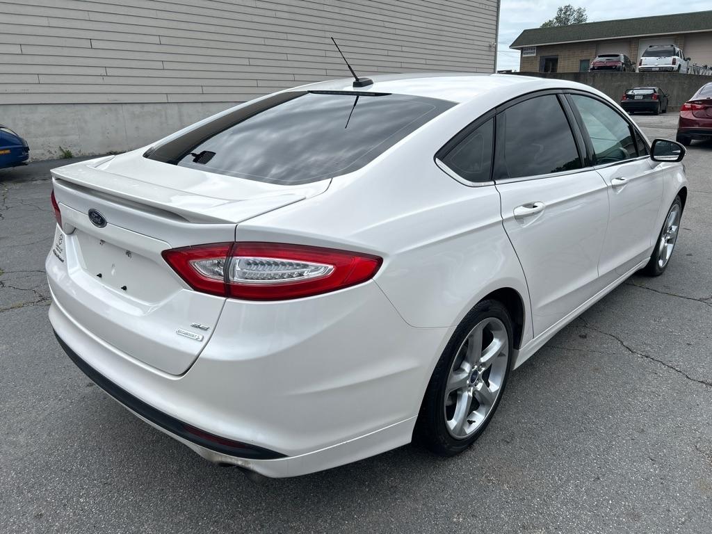 Ford Fusion SE 2013