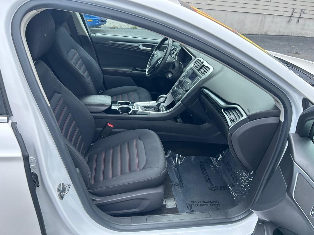 Ford Fusion SE 2013