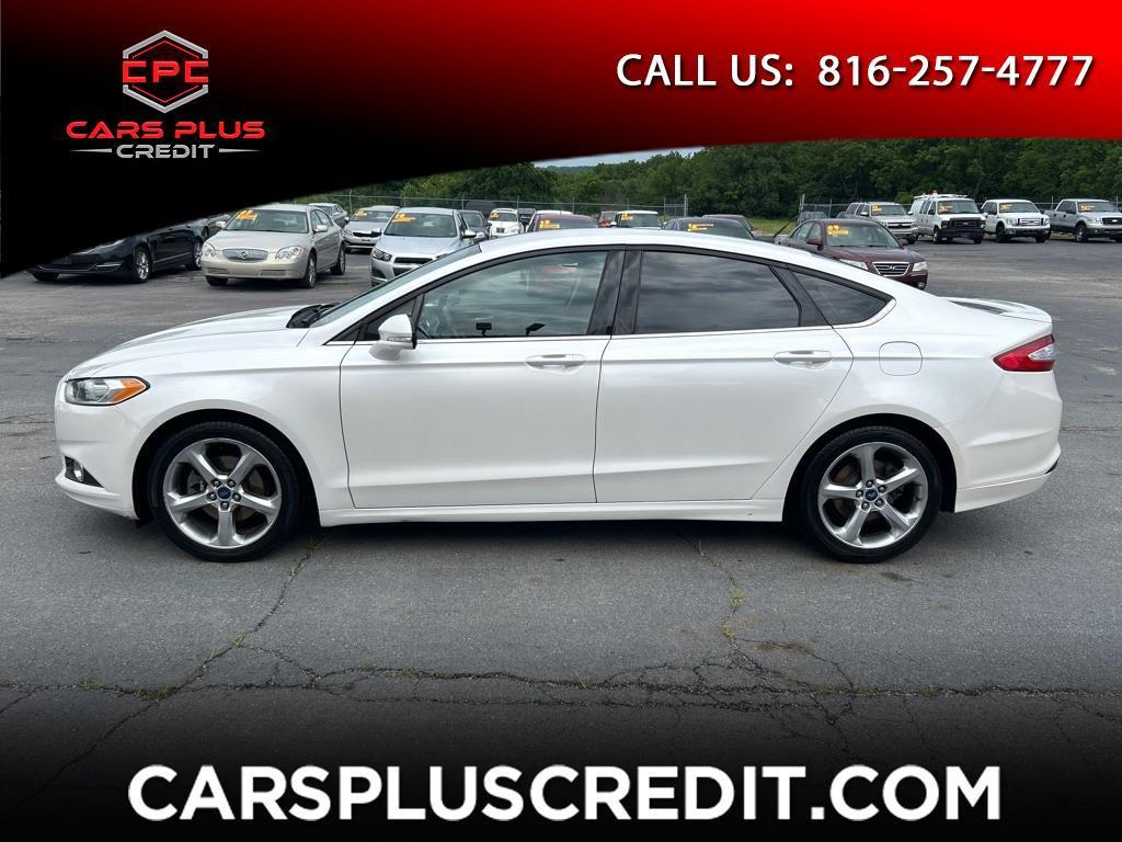 Ford Fusion SE 2013