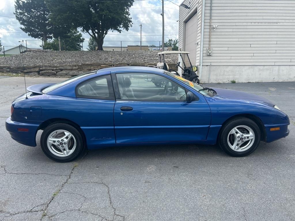 Pontiac Sunfire Coupe w/1SV 2004