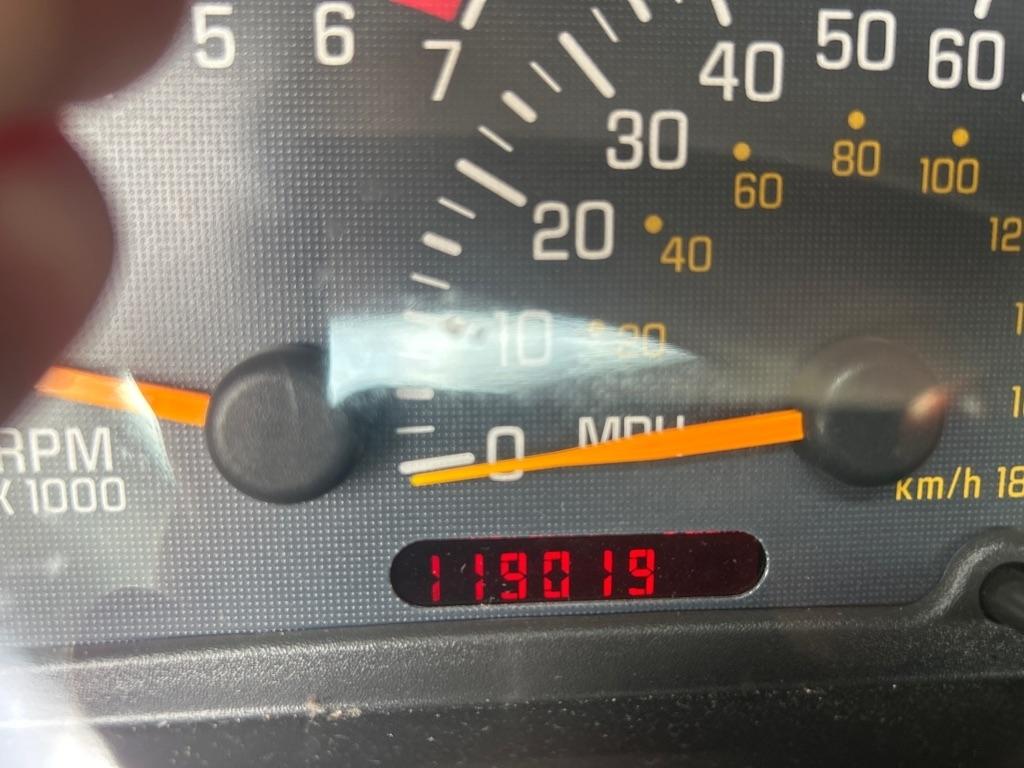 Pontiac Sunfire Coupe w/1SV 2004