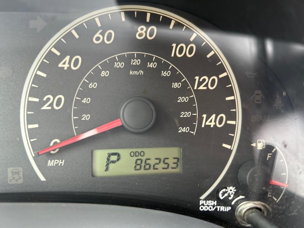 Toyota Corolla LE 4-Speed AT 2010