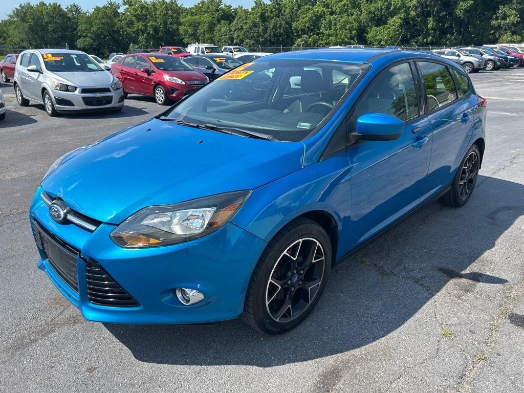 Ford Focus SE 2012
