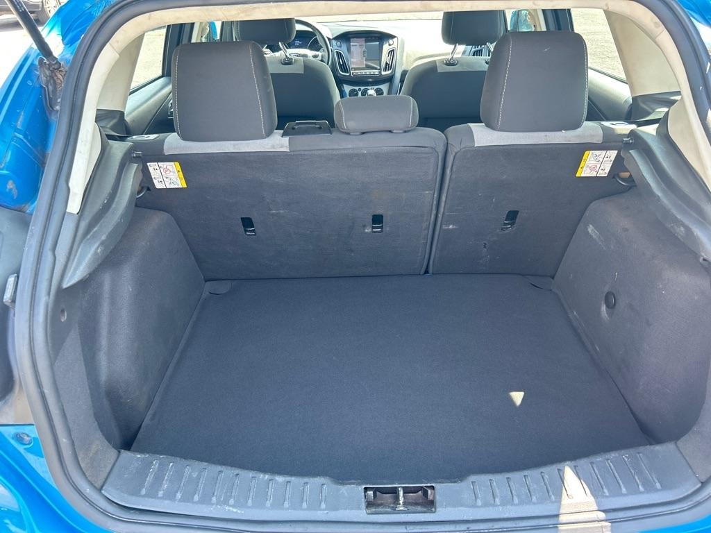 Ford Focus SE 2012