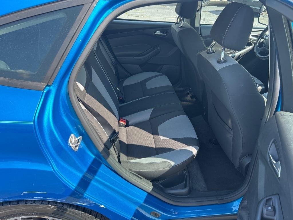 Ford Focus SE 2012
