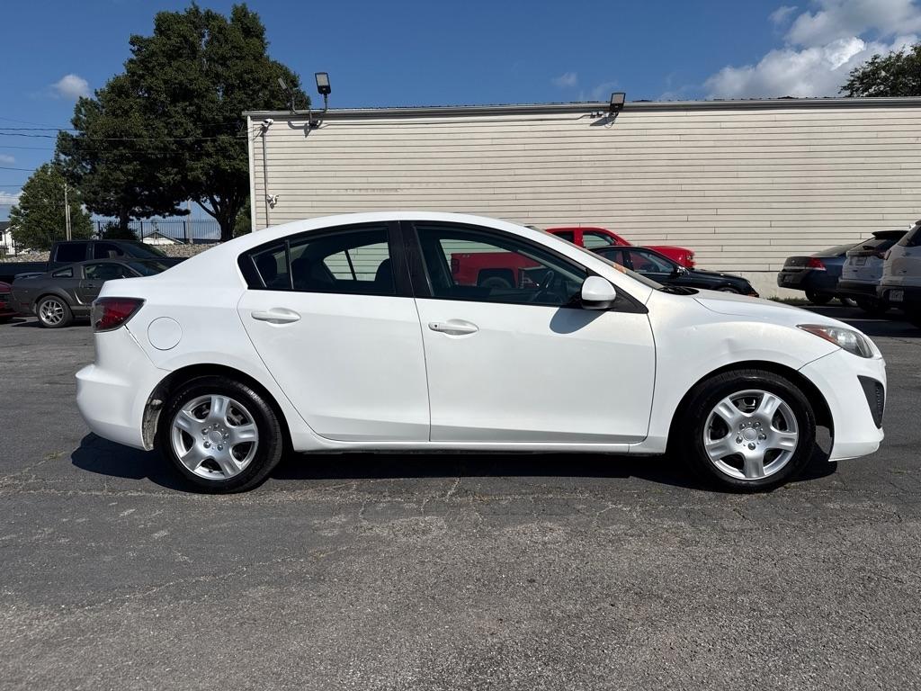 Mazda MAZDA3 i SV AT 4-Door 2013
