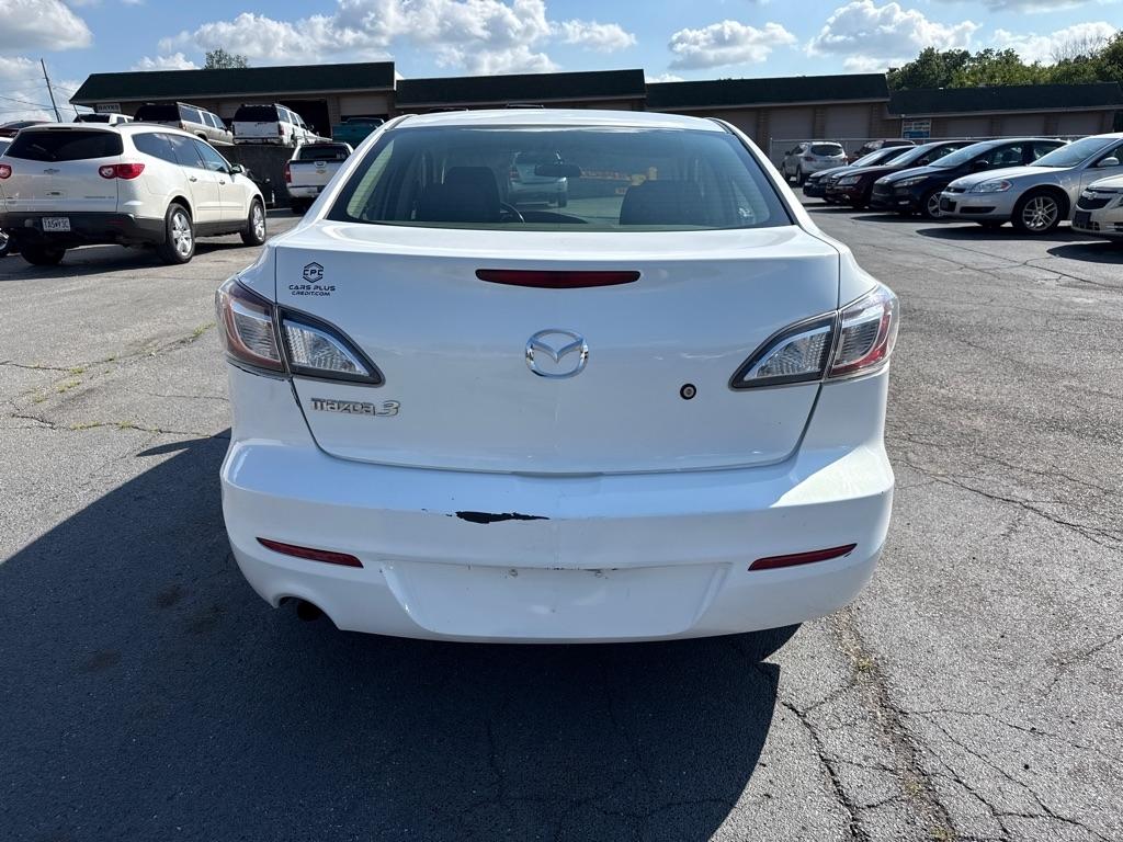 Mazda MAZDA3 i SV AT 4-Door 2013