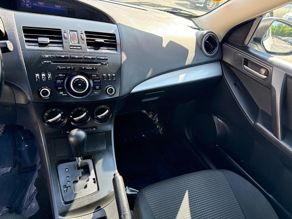 Mazda MAZDA3 i SV AT 4-Door 2013