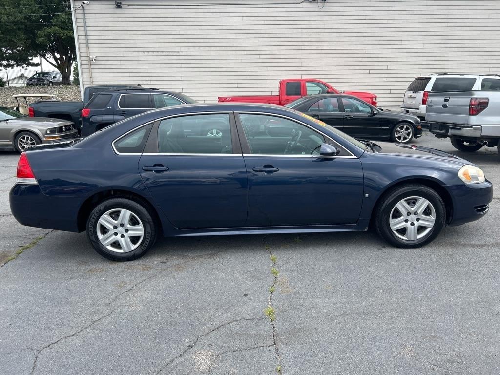 Chevrolet Impala LS 2010