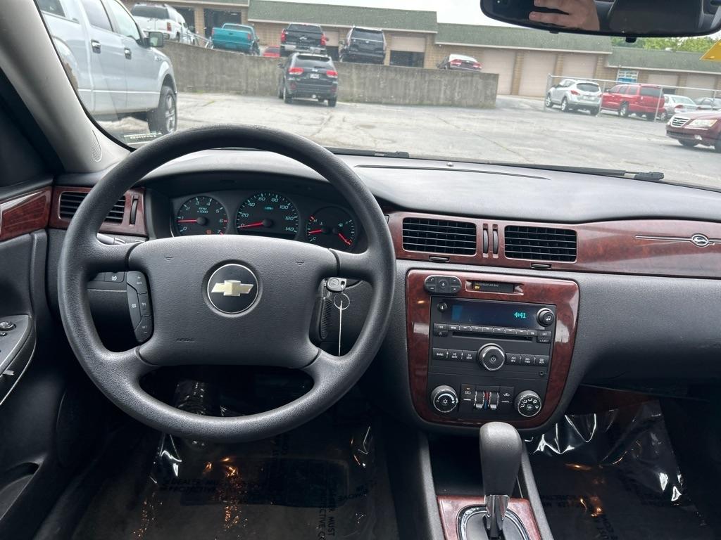 Chevrolet Impala LS 2010