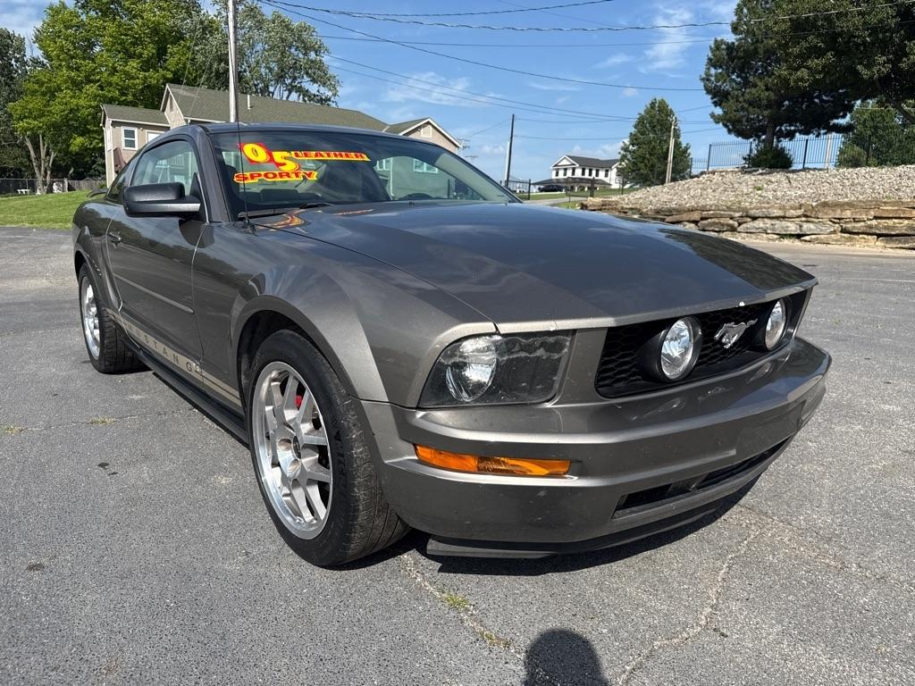 Ford Mustang V6 Premium Coupe 2005