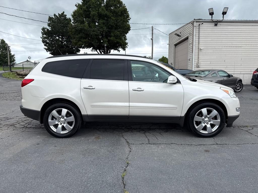 Chevrolet Traverse LTZ AWD 2011
