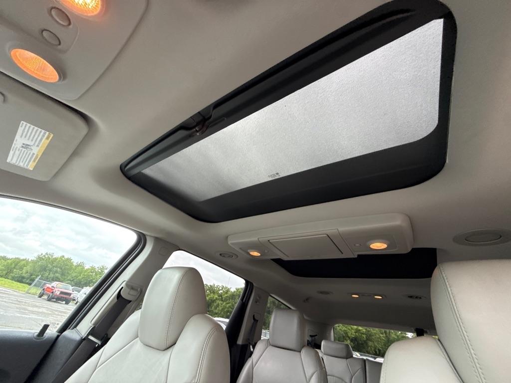 Chevrolet Traverse LTZ AWD 2011