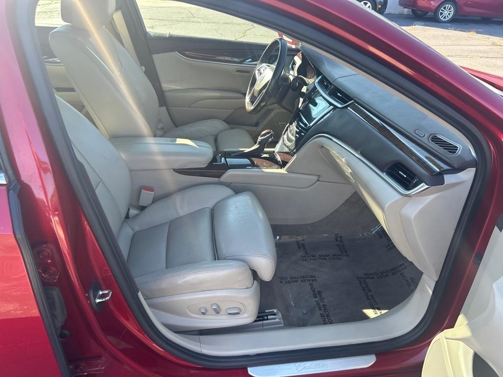 Cadillac XTS Luxury AWD 2013