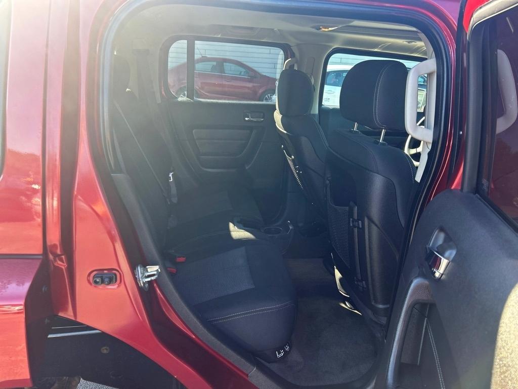 HUMMER H3 Base 2010