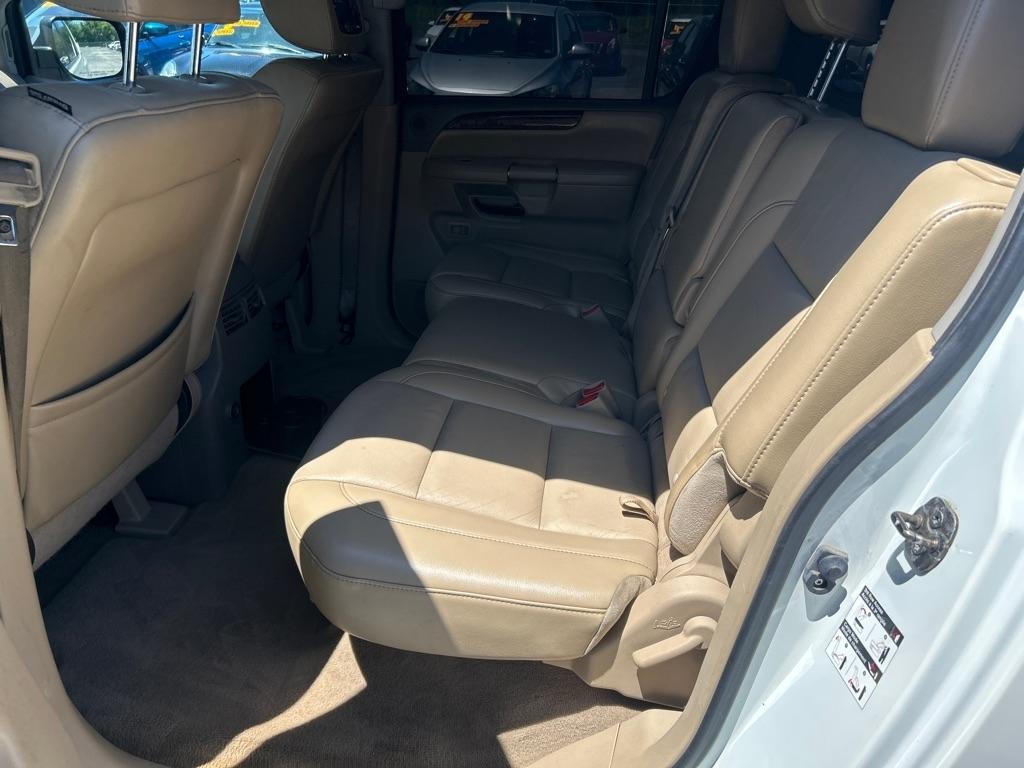 Nissan Armada SL 4WD 2014