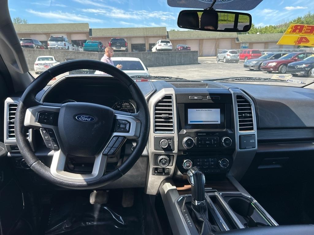 Ford F-150 Lariat SuperCrew 5.5-ft. Bed 4WD 2016