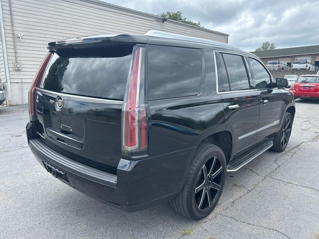 Cadillac Escalade Luxury 4WD 2015