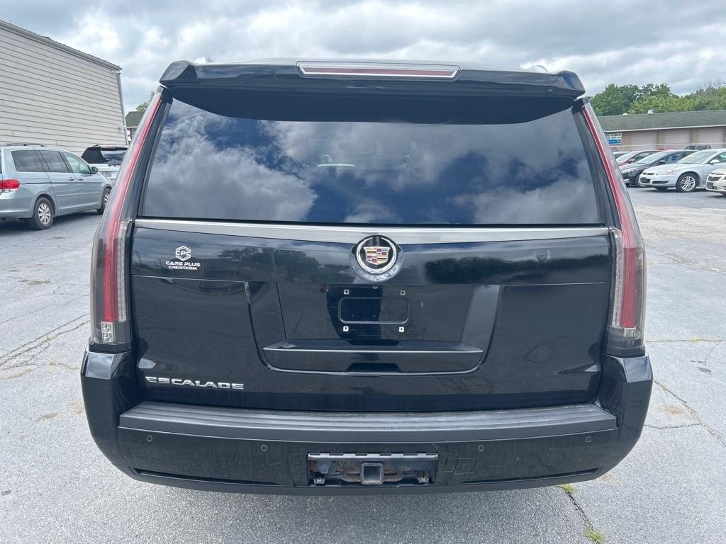 Cadillac Escalade Luxury 4WD 2015