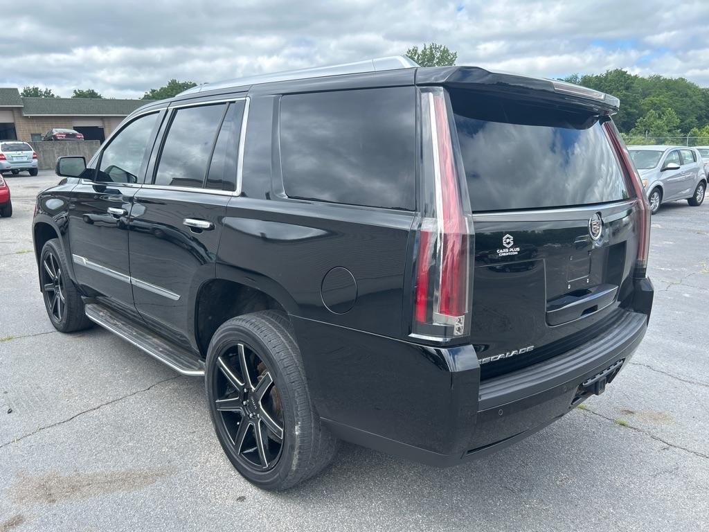 Cadillac Escalade Luxury 4WD 2015