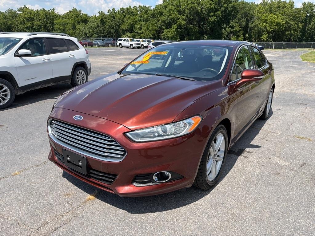 Ford Fusion SE 2016