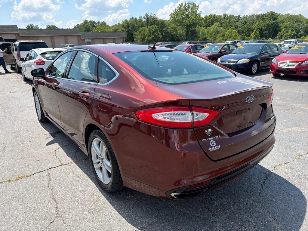 Ford Fusion SE 2016