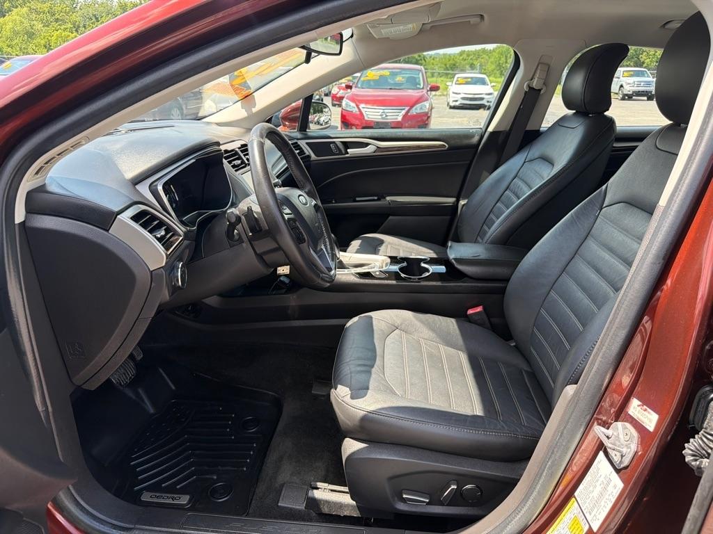 Ford Fusion SE 2016