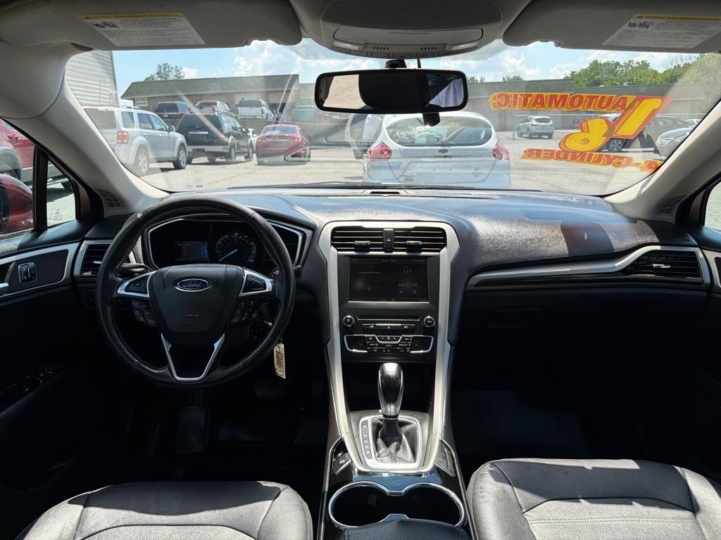 Ford Fusion SE 2016