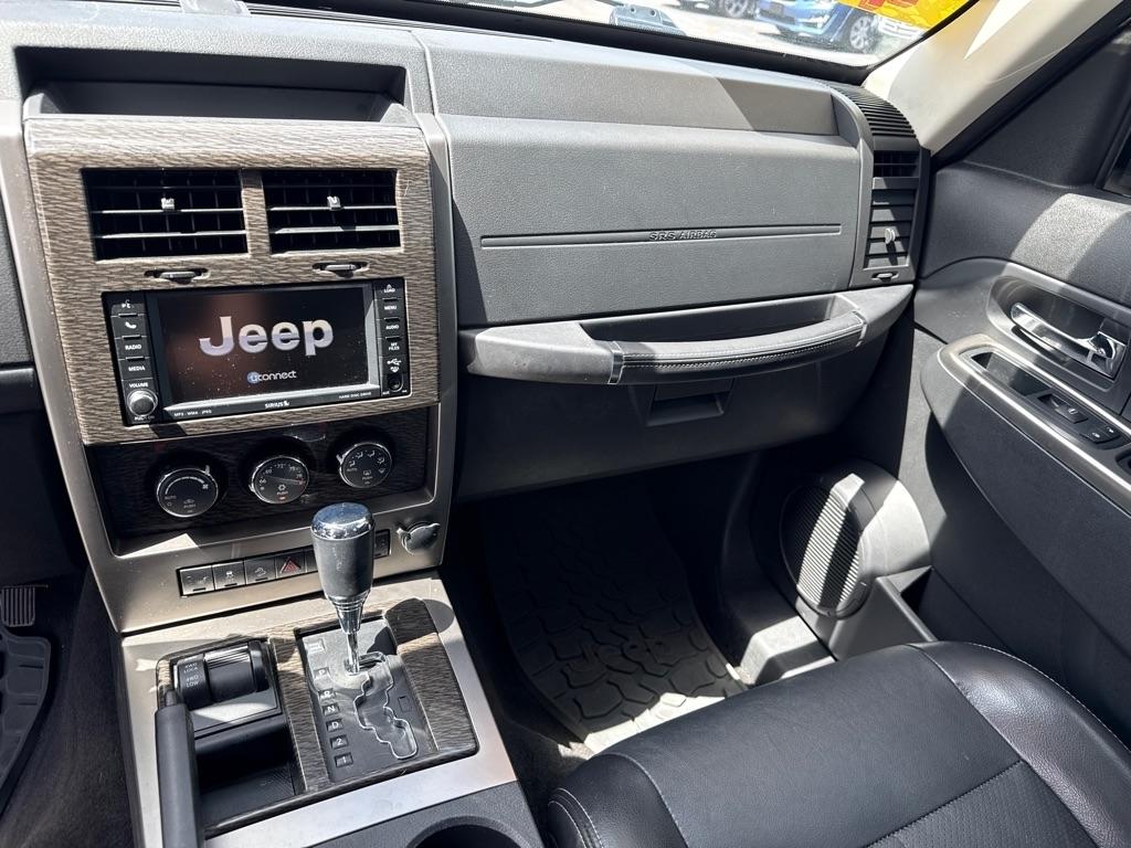 Jeep Liberty Limited 4WD 2011