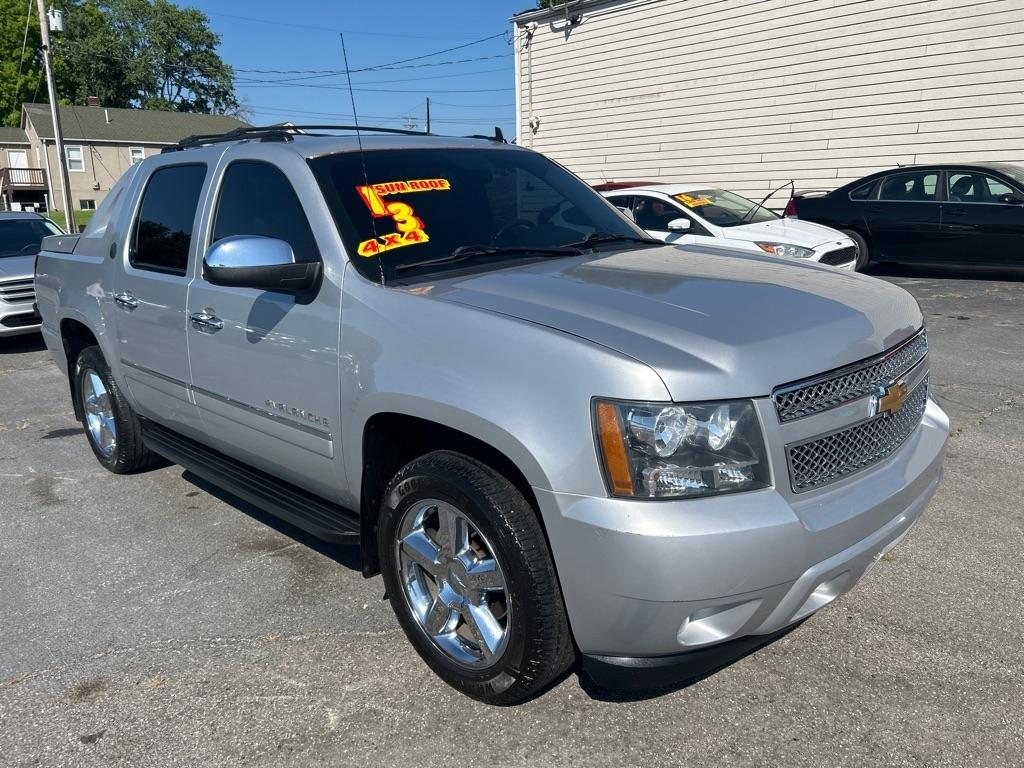 Chevrolet Avalanche LTZ 4WD 2013