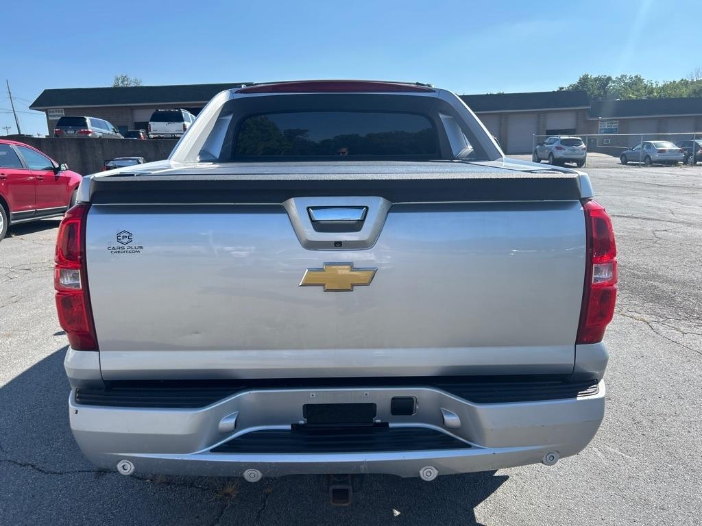 Chevrolet Avalanche LTZ 4WD 2013