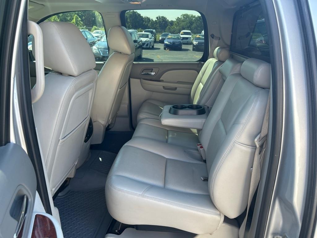 Chevrolet Avalanche LTZ 4WD 2013