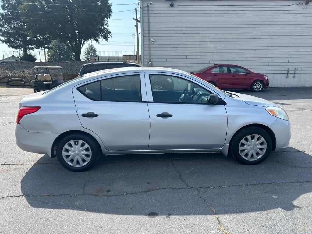 Nissan Versa 1.6 S Sedan 2012